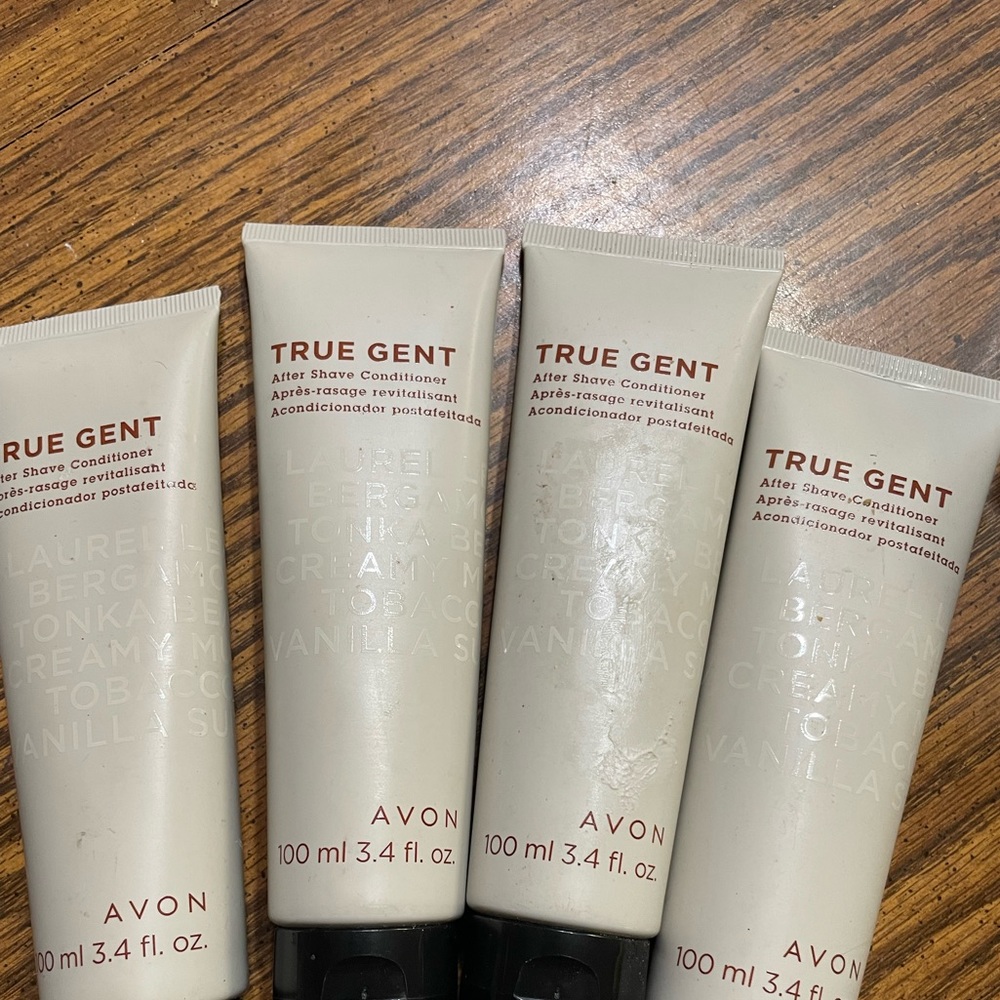 Mary Kay True gent aftershave, silicone hands, and more! Gift bags!